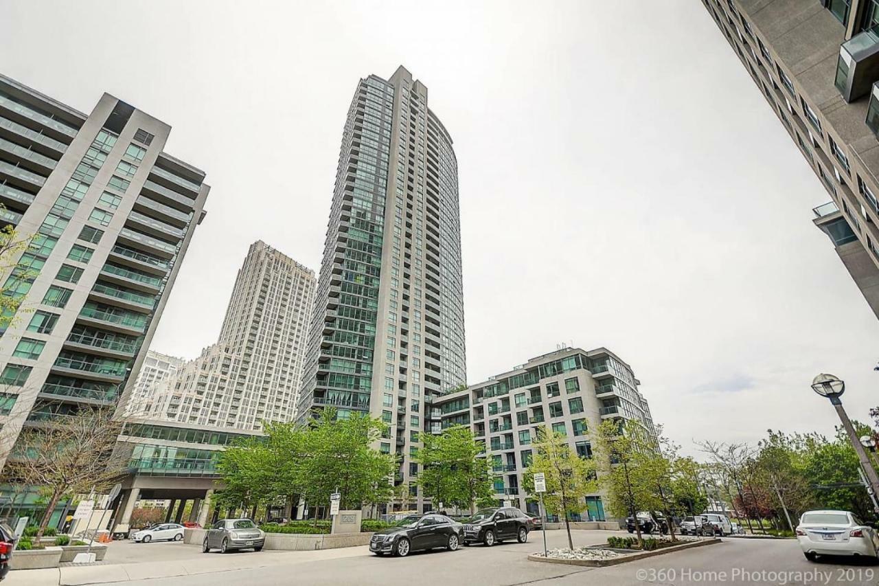 30 Off Lake View Property Heart Of Downtown Toronto Exterior foto